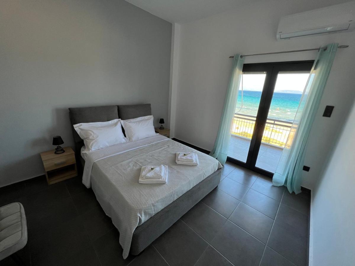 Ferienwohnung Medora By The Sea Near Airport Artemida  Exterior foto
